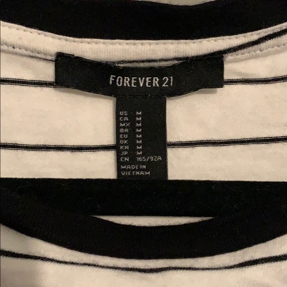 White and black striped tie cropped long sleeve!! - Picture 2 of 3